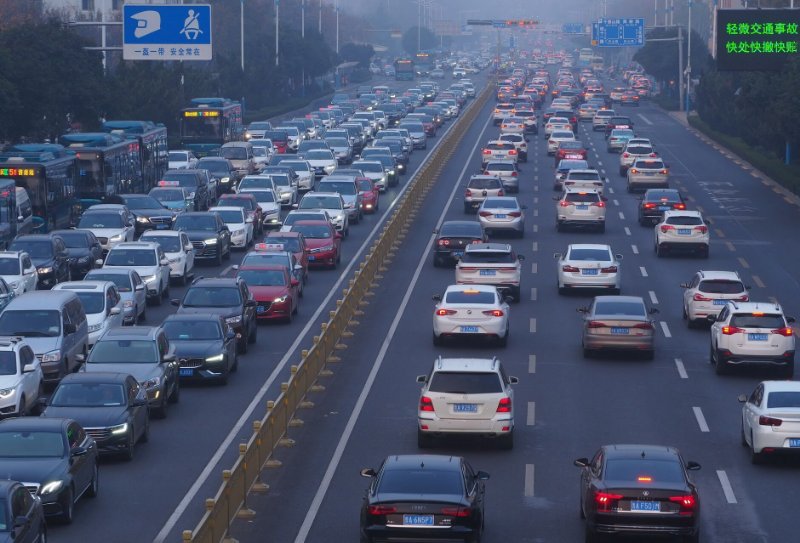 济南限行首日，限行道路通行效率同比上升至少4个百分点