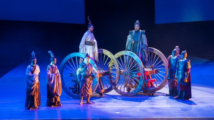 话剧《孔子》曲阜连演三场，实现了跨越两千年的“时空对话”