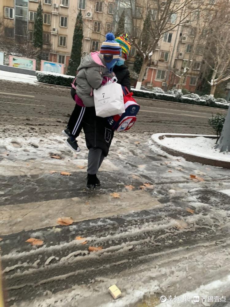 风大雪滑！济南路上车辆缓慢行驶，注意安全