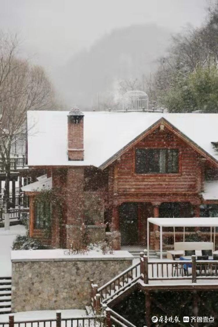 济南雪后南山变仙境，九如山景色梦幻