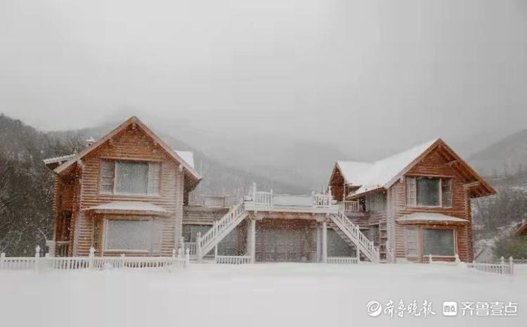 济南雪后南山变仙境，九如山景色梦幻