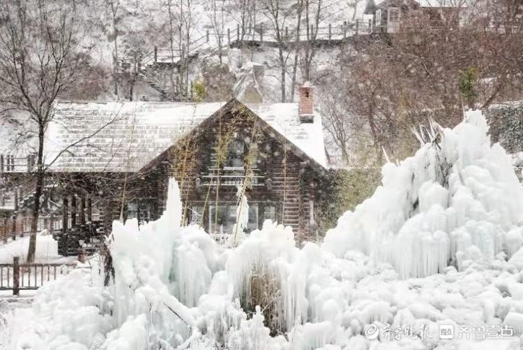 流瀑、冰挂、雾凇、白雪相融，济南九如山变成梦幻世界