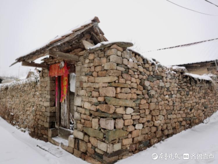沂水县诸葛镇的雪景，美得古香古色