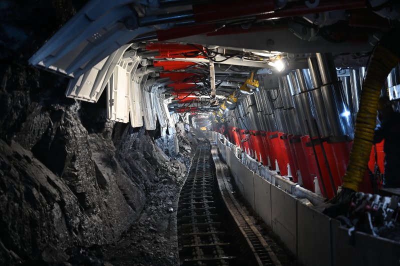 桔子财经|千尺井下配备"最强大脑",看山东煤矿玩转智慧矿山