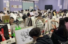 聚焦艺考统考复读生 半工半读 六年不弃央美梦