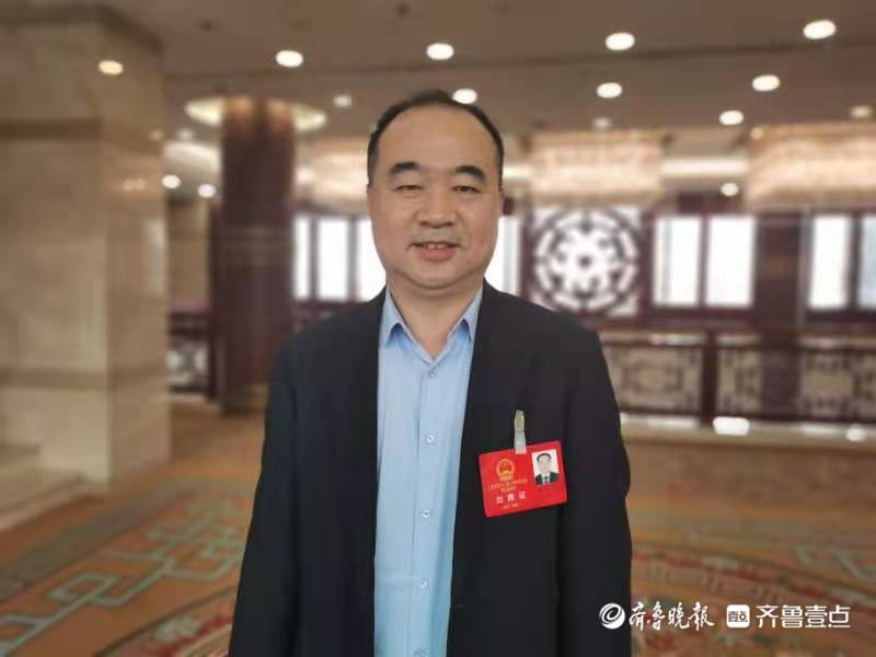 省人大代表牟国营近视低龄化建议尽快立法保护儿童青少年用眼