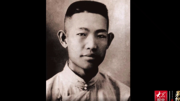 红色故事|新中国建立后，母亲从墙中取出王尽美照片