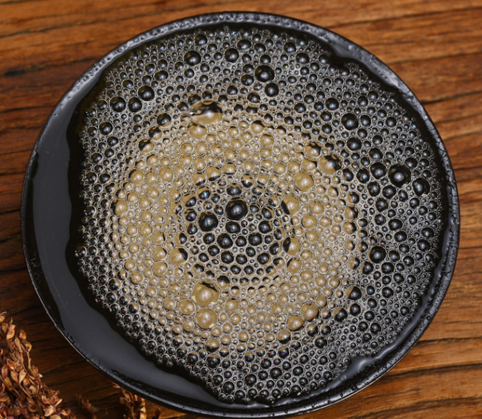 我们去年用30年前的老茅台和五粮液做了实验.