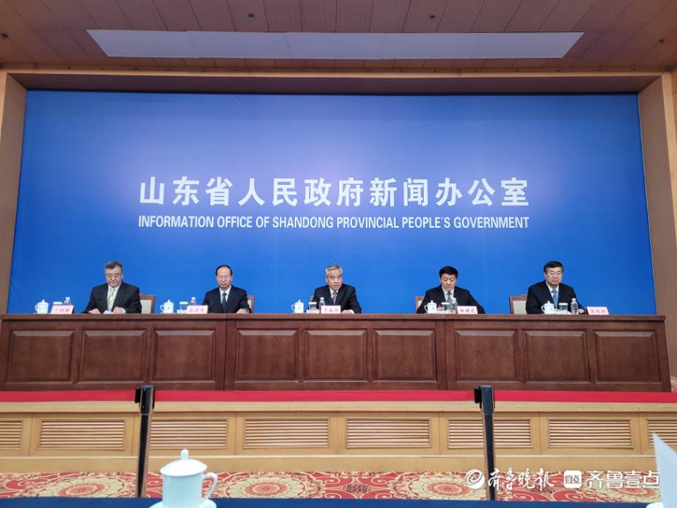 去年山东政务公开工作继续走在全国前列，公开承诺事项均已完成