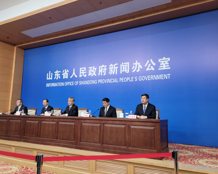 3月30日上午，山东省政府新闻办举行新闻发布会，介绍2020年度全省政务公开工作情况。记者会上获悉，山东在国办2020年发布政务公开评估考核通报中被评为优秀等次，政务公开工作继续走在全国前列。