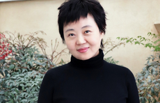 文学大咖谈丨专访著名作家周晓枫：我对齐鲁晚报深怀感激