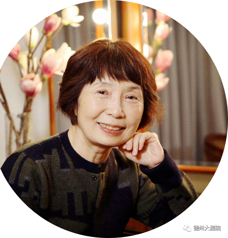 万方用女性作家特有的视角,细腻而又尖锐的提出了生活中常见的问题