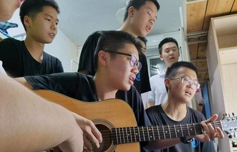 倒计时下的高考生们：做想做的事情，追想追的梦