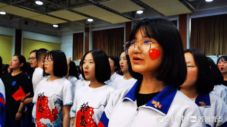 毕业典礼上，济南一中老师们为高考生留下祝福！