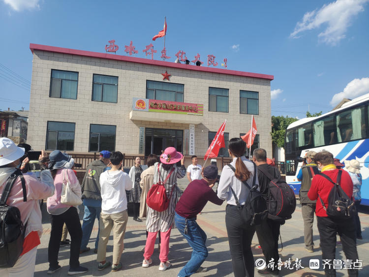 探秘大樱桃智能分拣，感受乡间艺术魅力！30余位壹粉走进福山