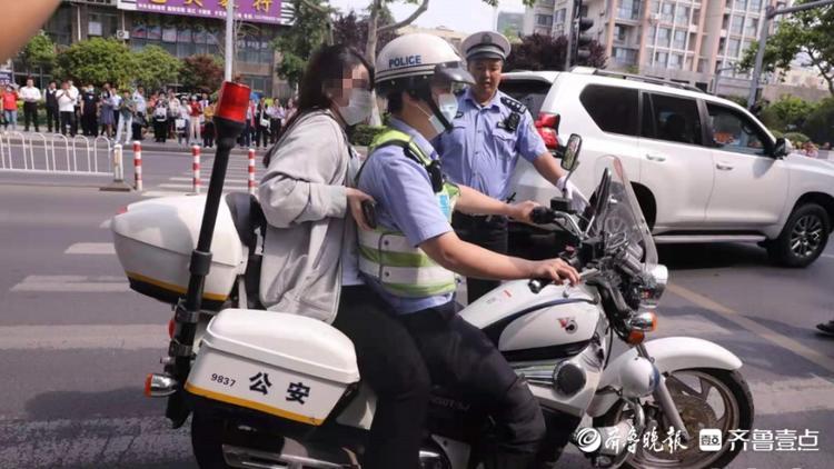 護航高考走錯考點考生緊急求助交警騎摩托車護送