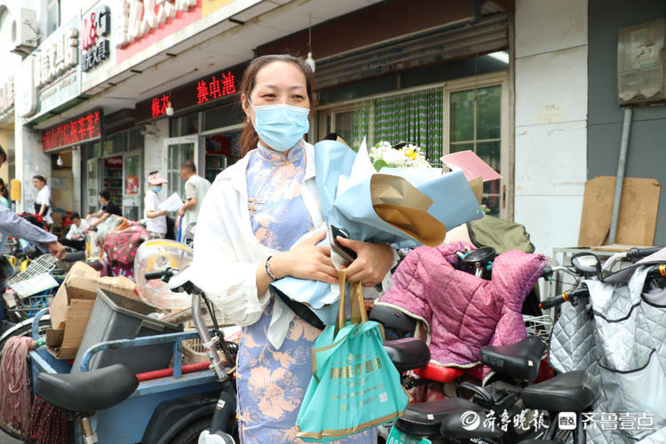 “旗开得胜，一举夺‘葵’”！德州一考生家长给孩子送开门红惊喜