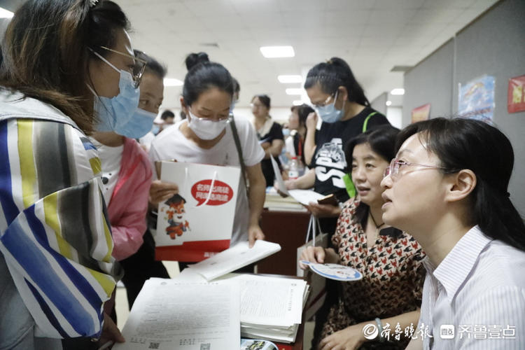招生学校现场答疑解惑！烟台市中考招生政策宣讲咨询会成功举办