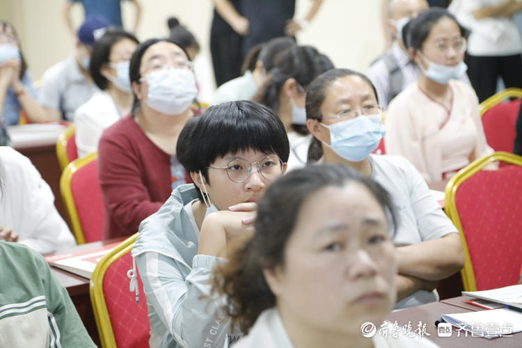 招生学校现场答疑解惑！烟台市中考招生政策宣讲咨询会成功举办