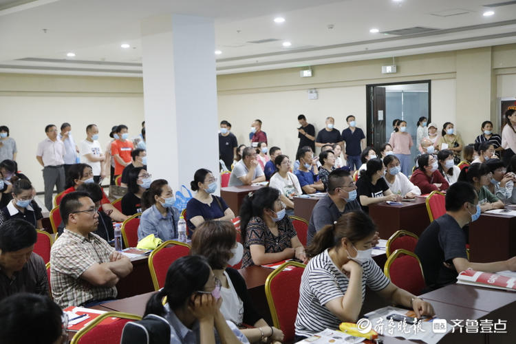 招生学校现场答疑解惑！烟台市中考招生政策宣讲咨询会成功举办