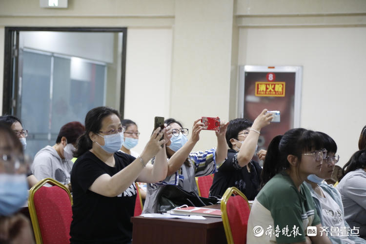 招生学校现场答疑解惑！烟台市中考招生政策宣讲咨询会成功举办