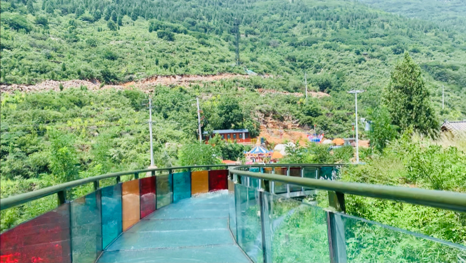 全国乡村旅游重点村新项目济南黄鹿泉情人谷高山泉水漂流开漂