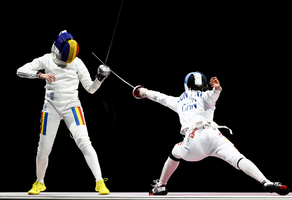 山东选手首金！孙一文一剑封喉，斩获女子重剑个人赛金牌