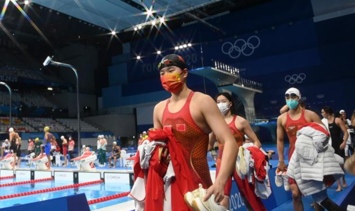 山东选手杨浚瑄在列，中国队夺女子4×200米自由泳接力冠军