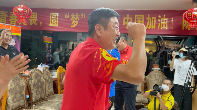 果然视频丨陈梦爸爸：“谢谢女儿，你非常争气，蒜蓉大虾安排！”