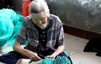 走进宝藏村镇|小泊头镇：渔网“撒”向世界，一副最高卖90多万