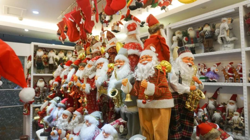 图片源于网络  图文无关受疫情影响,今年俄罗斯市场的圣诞采购旺季比