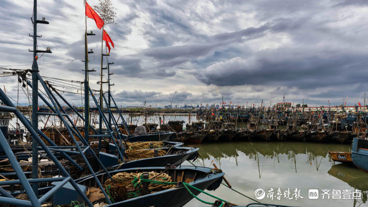 要开海了，上百只渔船整装待发