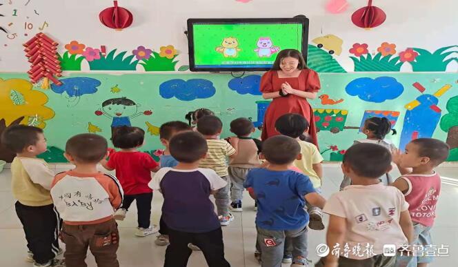 跟着节拍动起来！东昌府区梁水镇拐里王幼儿园开展音乐律动活动