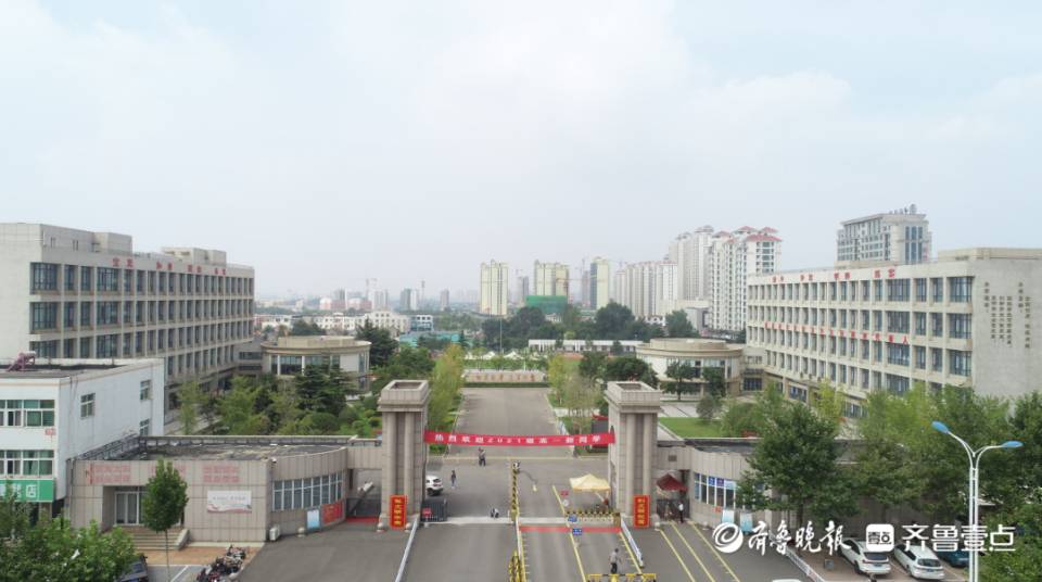 飞阅校园丨岚山区第一中学：用文化浸润校园，让师生幸福成长