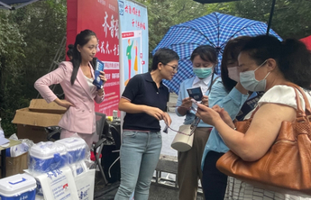 千佛山相亲大会“齐鲁保”分会场气氛火爆！