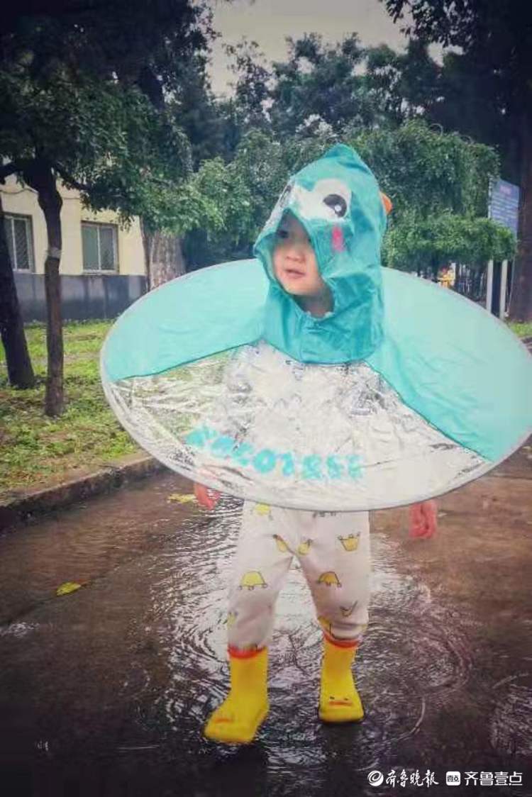 中秋悦|家有小屁孩——雨中戏水