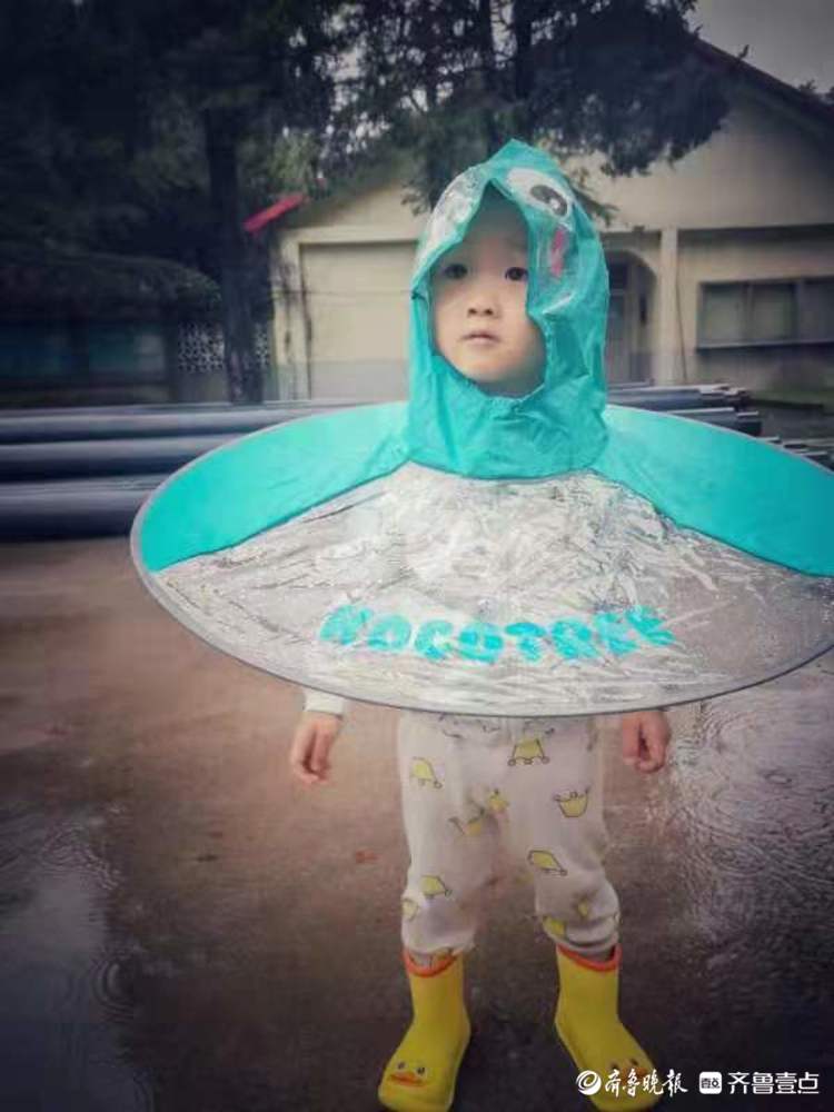 中秋悦|家有小屁孩——雨中戏水