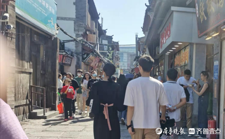 中秋悦|假期里的芙蓉街，人头攒动格外热闹