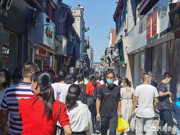 中秋悦|假期里的芙蓉街，人头攒动格外热闹