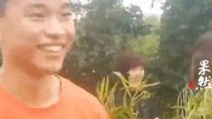 奥运冠军张常鸿回老家过中秋：晚上吃妈妈做的芸豆面心里好满足