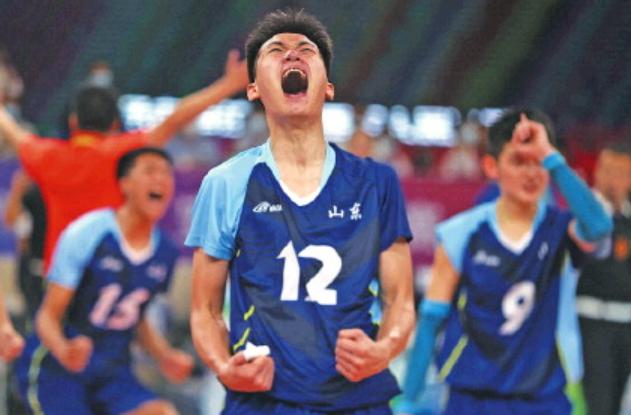 第44金！山东青年男排卫冕全运会冠军,激情教练赛后落泪