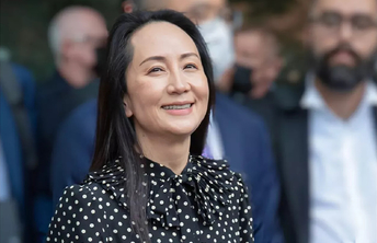 祖国是人民最坚强的后盾！齐鲁晚报·齐鲁壹点现场见证孟晚舟归国
