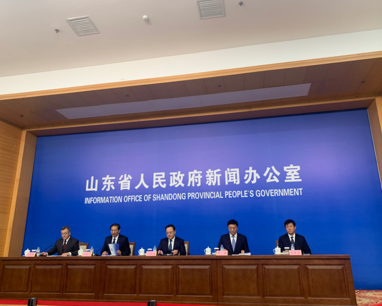 9月26日下午，山东省政府新闻办举行“全面小康 奋进山东”主题系列新闻发布会第七场威海专场。齐鲁晚报·齐鲁壹点记者从发布会获悉，威海海洋经济特色更加鲜明。