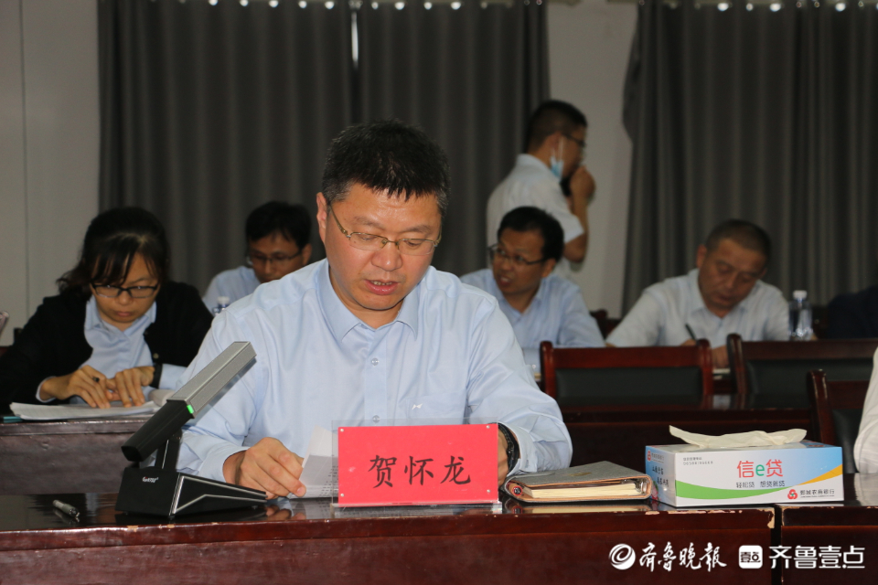 中心党史学习教育第四巡回指导组副主任刘贺磊,审计二科科长李传良