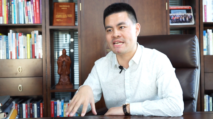 中电智谷郑开臣新能源行业井喷式爆发公共充电桩需要大量布局