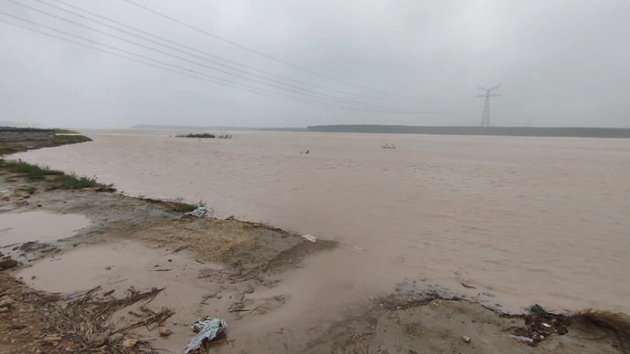 探访德州黄河防汛丨向“汛”而行，风雨中这些人的身影让人安心
