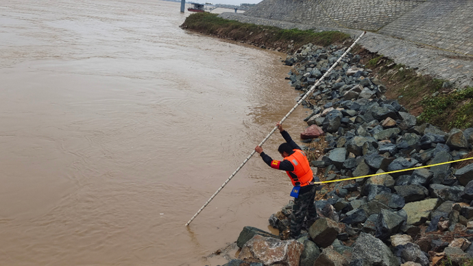 果然视频|东明大堤扎帐篷，日夜守护黄河汛情