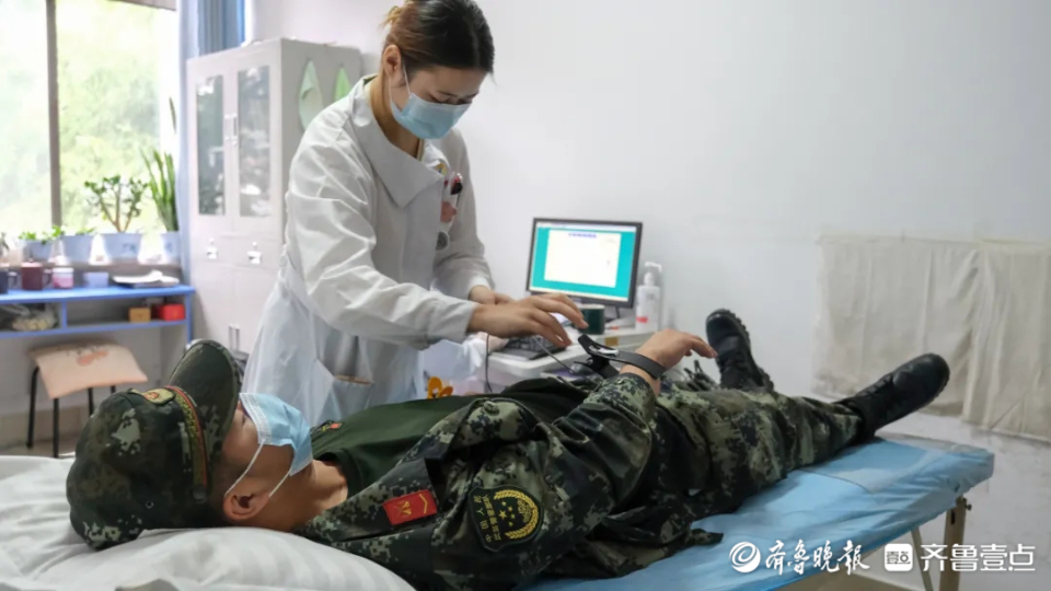 滨州市中心医院免费为武警战士体检-齐鲁晚报·齐鲁壹点