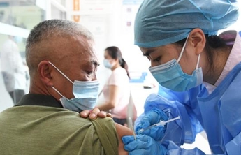 中国疾控中心：60岁以上人群也可进行加强免疫接种