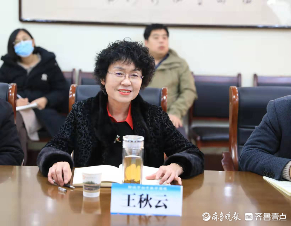 王秋云要求各学校要通过具体举措促进育人目标的高质量发展,重视教育